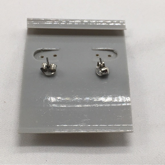 5 Pairs Vintage Earrings, Assorted Styles, Studs, New On Cards - Picture 5 of 12